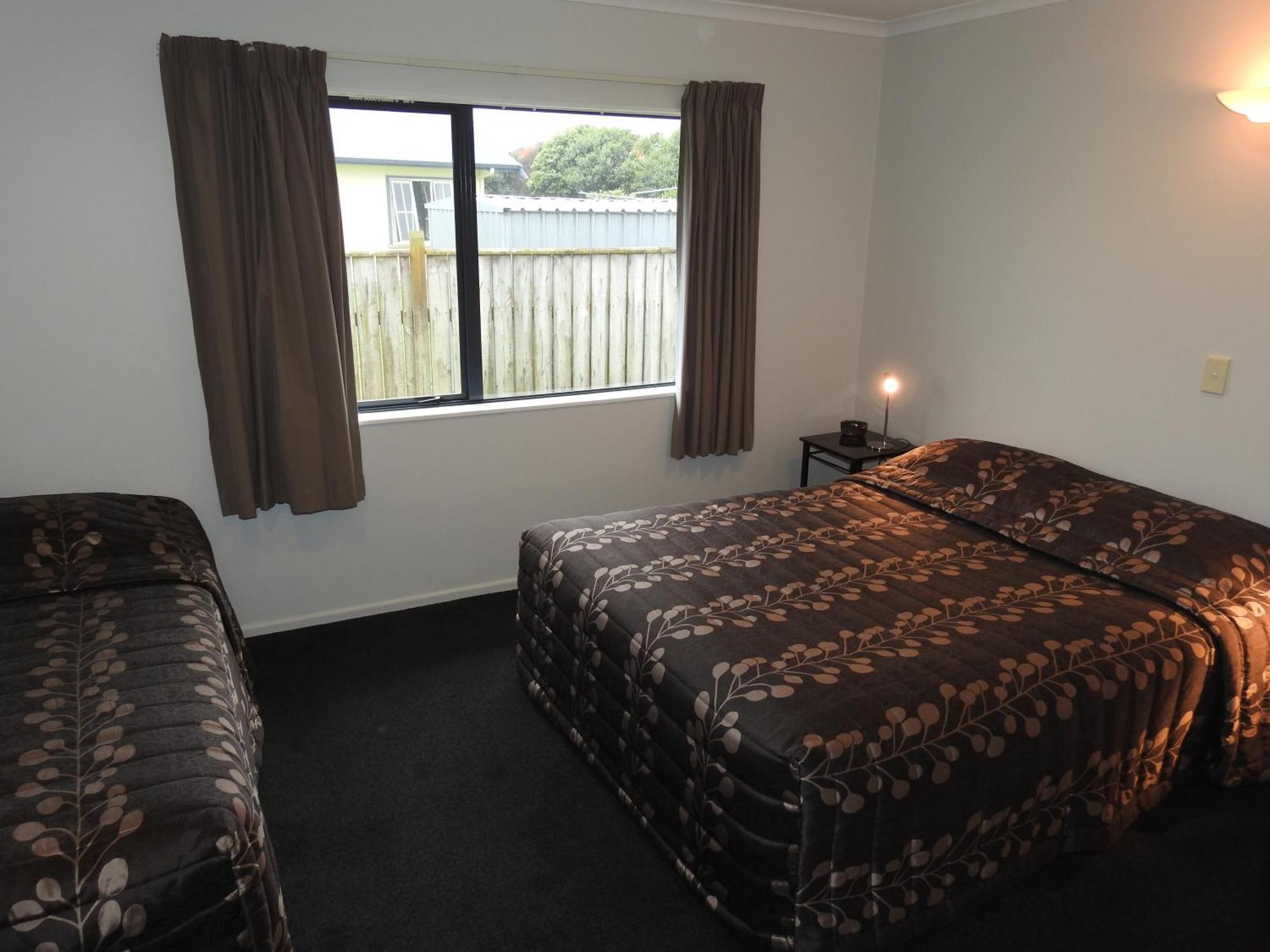 האוורה Tudor Lodge Motel מראה חיצוני תמונה