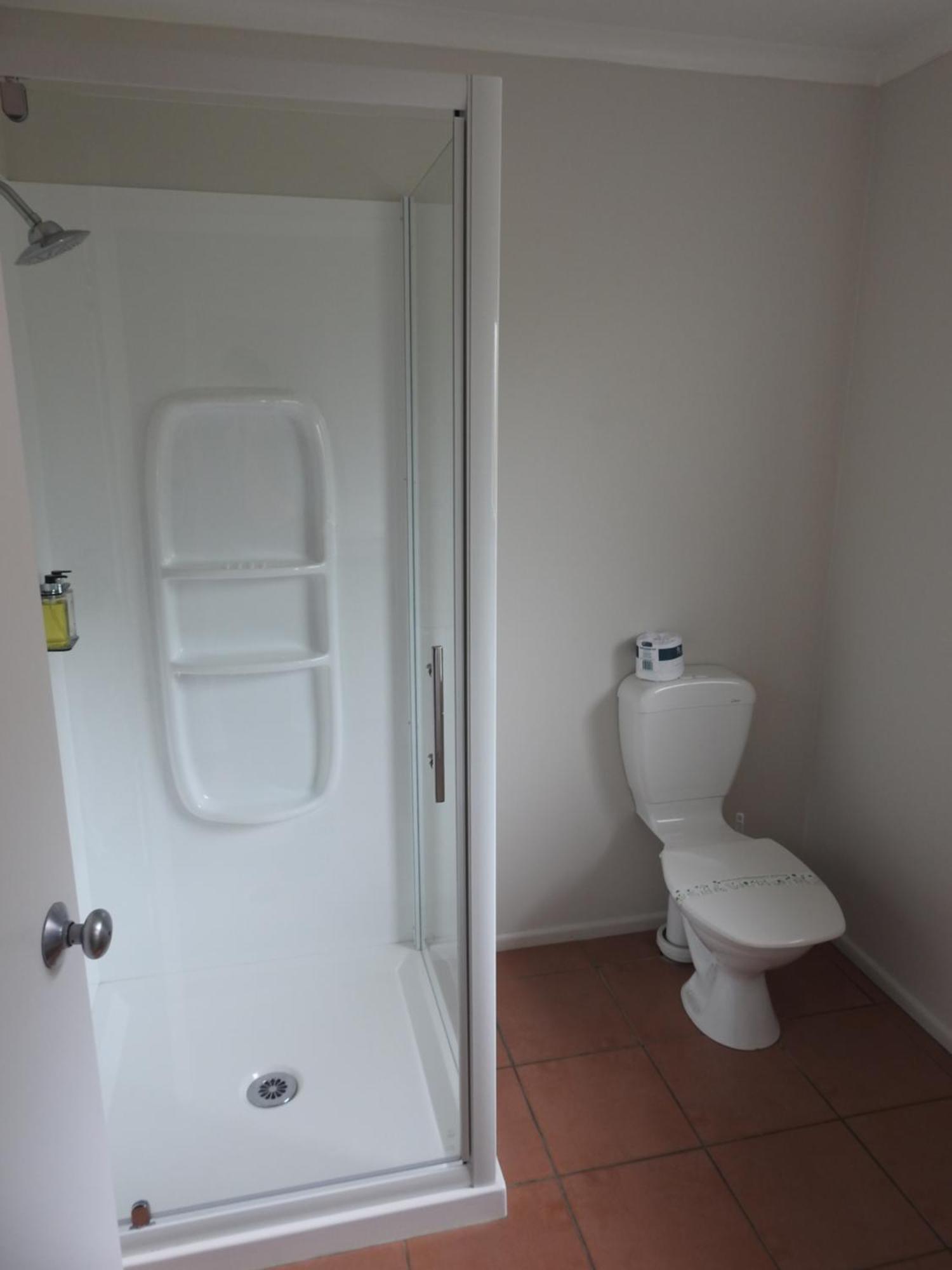האוורה Tudor Lodge Motel מראה חיצוני תמונה